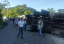 Trágico Accidente- En el kilometro 12 hato mayor sabana de la mar entre autobús escolar y una patana.