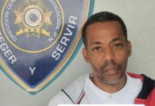 La Policía Nacional informó que se entregó a las autoridades Wilkyn Jonathan Báez de los Santos, alias “El Mocho”